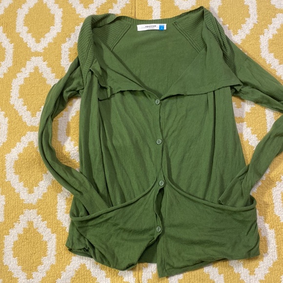 ANTHROPOLOGIE SPARROW M funky front pocketed green cardigan sweater - Picture 3 of 8